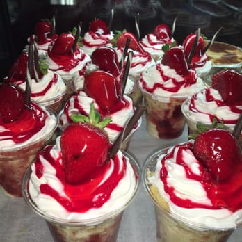 La Estrella Bakery - 3 leches cups - Bakeries Near Me - Fresno, California La Estrella Bakery - 3 leches cups - Bakeries Near Me - Fresno, California