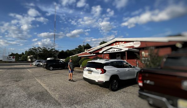Dreamland BBQ by null