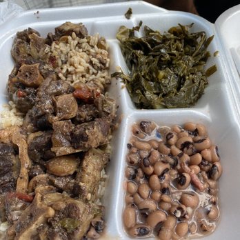 P & D Soulfood Kitchen - Oxtails, brown rice, collar greens & black eye peas - Soul Food Near Me - Orlando, Florida