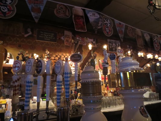 Resi's Bierstube by null