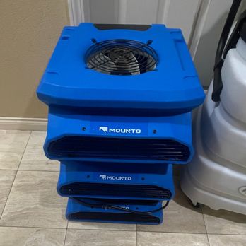 HomeDry - High‑velocity air movers used to dry homes quickly and safely. - Damage Restoration Near Me HomeDry - High‑velocity air movers used to dry homes quickly and safely. - Damage Restoration Near Me