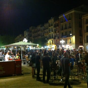 Plaça de la Font - Landmarks & Historical Buildings Near Me - Tarragona, T
