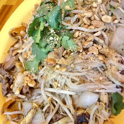 Pho L'amour - Combination Pad Thai