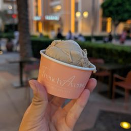 Cappuccino gelato! Super delicious
