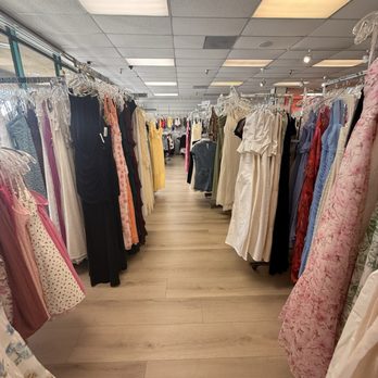 Fashion Young - Dresses - Women's Clothing Near Me - Westminster, California Fashion Young - Dresses - Women's Clothing Near Me - Westminster, California