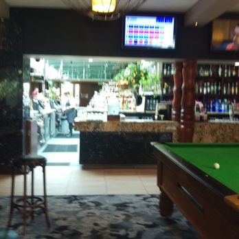 Waterloo Hotel - Outdoor Bar - Pubs Near Me - Newstead, QLD Waterloo Hotel - Outdoor Bar - Pubs Near Me - Newstead, QLD