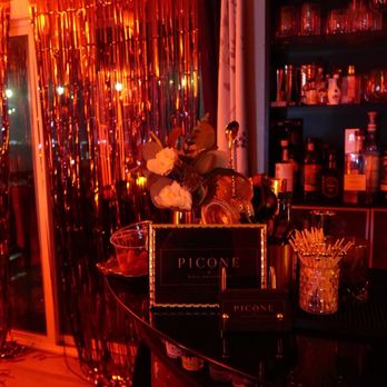 Picone Mobile Bar - The Bartender's Setup - Bartenders Near Me Picone Mobile Bar - The Bartender's Setup - Bartenders Near Me
