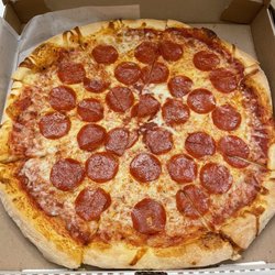 Bob's Pizza - Pepperoni pizza