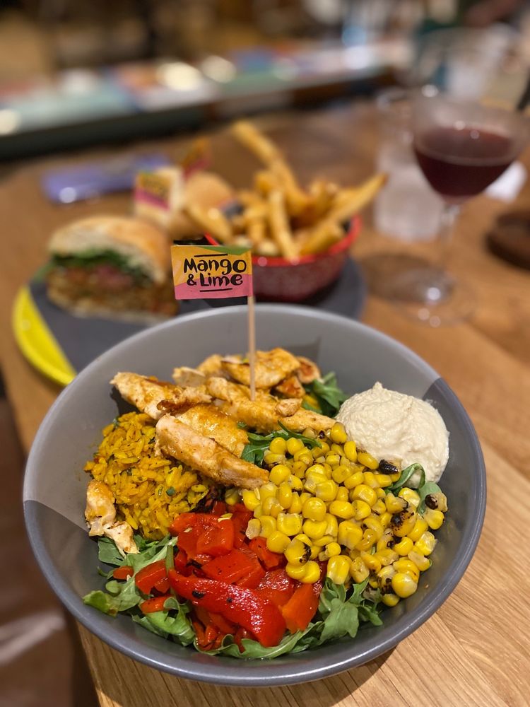 NANDO’S PERIPERI Updated October 2024 510 Photos & 499 Reviews