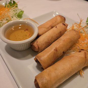 Maly Thai - egg rolls - Thai Near Me - Saint Charles, Illinois