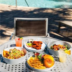 DoubleTree by Hilton Orlando Theme Park Resort - Pool