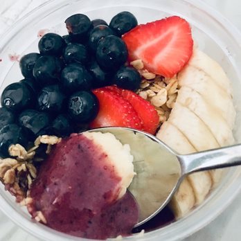 Nekter Juice Bar - Banana Berry Bowl - my favorite - Gluten-Free Near Me - Novato, California Nekter Juice Bar - Banana Berry Bowl - my favorite - Gluten-Free Near Me - Novato, California