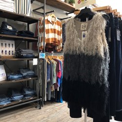 Fashions on 44 Boutique