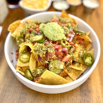 Seis Kitchen - Nachos, with dairy items on the side, per my request. - Mexican Near Me - Tucson, Arizona