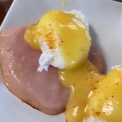 Azure Bistro - Eggs Benedict