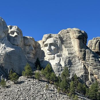 Mt. Rushmore - Landmarks & Historical Buildings Near Me - Keystone, South Dakota Mt. Rushmore - Landmarks & Historical Buildings Near Me - Keystone, South Dakota