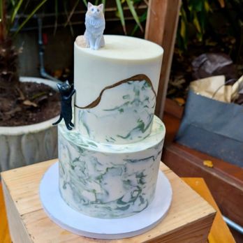 Butter& - Two tier sage kintsugi. (Hazelnut chocolate) - Patisserie/Cake Shop Near Me - San Francisco, California