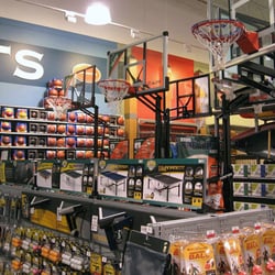 DICK'S Sporting Goods