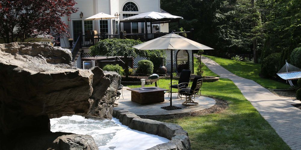 Slide of Blue Tide Exteriors