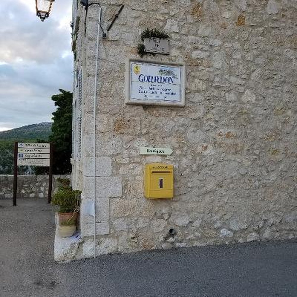 Village de Gourdon - Small hill top village of Gourdon - Landmarks & Historical Buildings Near Me
