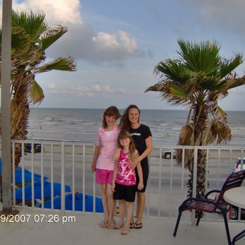 Gaido's - The upstairs deck, our photo spot - Seafood Near Me - Galveston, Texas Gaido's - The upstairs deck, our photo spot - Seafood Near Me - Galveston, Texas