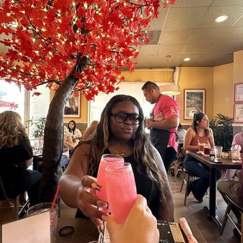 Red Maple - Pink mimosas for breast cancer awareness month - Cafes Near Me - Los Angeles, California Red Maple - Pink mimosas for breast cancer awareness month - Cafes Near Me - Los Angeles, California