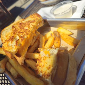 Seaside Brewing Company - Grilled cheese and fries - Breweries Near Me - Seaside, Oregon Seaside Brewing Company - Grilled cheese and fries - Breweries Near Me - Seaside, Oregon