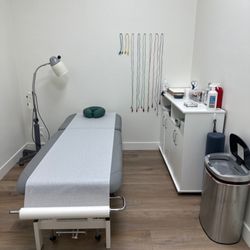 Jason Kim Acupuncture - Buena Park - Treatment room