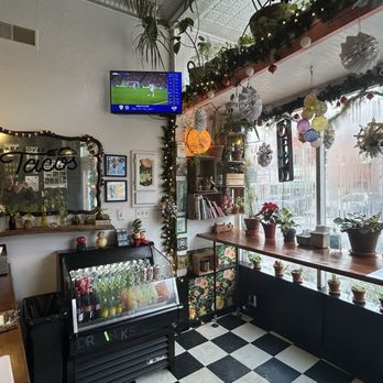 Baby Loves Tacos - Entry area with counter and drink fridge - Tacos Near Me - Pittsburgh, Pennsylvania