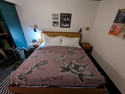 Dew Drop Inn Hotel & Lounge by null