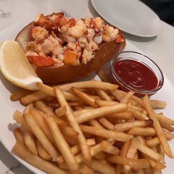 Select Oyster Bar - Seafood Near Me - Boston, Massachusetts