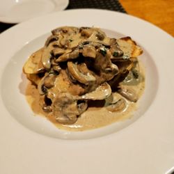 Donatello's Restaurant - Mushroom appatizer.