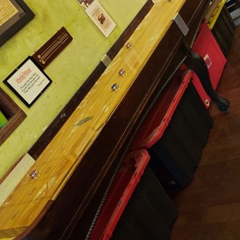 Killarney's Irish Pub & Grill - Shuffleboard - Pubs Near Me - Temecula, California