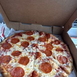 Lupi's Pizza Pies - The ingredients were so fresh and the crust was not too thick or greasy. I ordered a 12 inch pepperoni. A hit!.