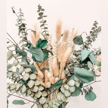 Posey Blooms - Gorgeous dried floral arrangement - Floral Designers Near Me Posey Blooms - Gorgeous dried floral arrangement - Floral Designers Near Me