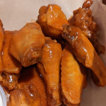 TJ's Catfish and Wings - Spicy Garlic - Chicken Wings Near Me - Arlington, Texas TJ's Catfish and Wings - Spicy Garlic - Chicken Wings Near Me - Arlington, Texas