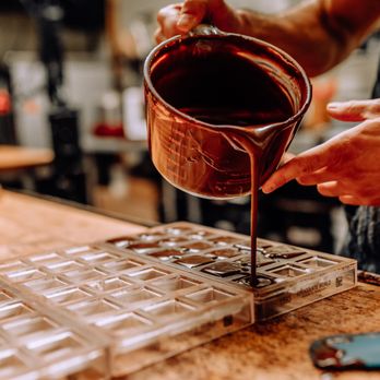 ChocolaTree - Pouring chocolates https://youtu.be/SrQlCI3Tq58 - Vegetarian Near Me - Sedona, Arizona ChocolaTree - Pouring chocolates https://youtu.be/SrQlCI3Tq58 - Vegetarian Near Me - Sedona, Arizona