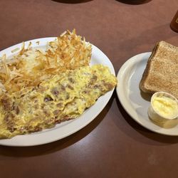 N and T's Restaurant - Bacon & Cheese Omlette