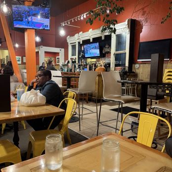 Everett & Jones Barbeque - Dining area - American Near Me - Oakland, California Everett & Jones Barbeque - Dining area - American Near Me - Oakland, California