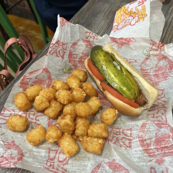 Devil Dawgs - South State - Hot Dogs Near Me - Chicago, Illinois Devil Dawgs - South State - Hot Dogs Near Me - Chicago, Illinois