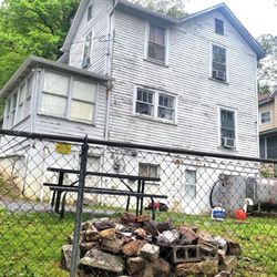 Bramwell Adventures LLC - Back yard.