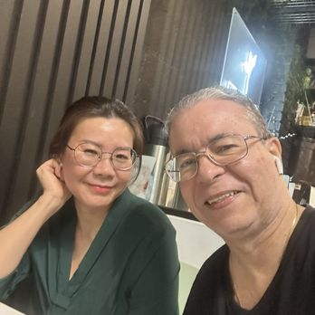Elm Roastery - Enjoying coffee and pastries together - Coffee Roasteries Near Me - Elmhurst, New York