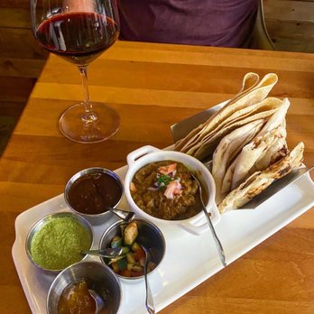 Harbor Tandoor - Papadum board - Indian Near Me - Baltimore, Maryland