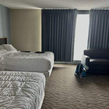 Boardwalk Resorts Flagship - Studio unit with two queen beds - Resorts Near Me - Atlantic City, New Jersey Boardwalk Resorts Flagship - Studio unit with two queen beds - Resorts Near Me - Atlantic City, New Jersey