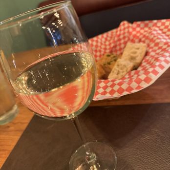 BV's Italian Kitchen - Pinot Grigio & bread - Italian Near Me - Cottonwood, Arizona BV's Italian Kitchen - Pinot Grigio & bread - Italian Near Me - Cottonwood, Arizona