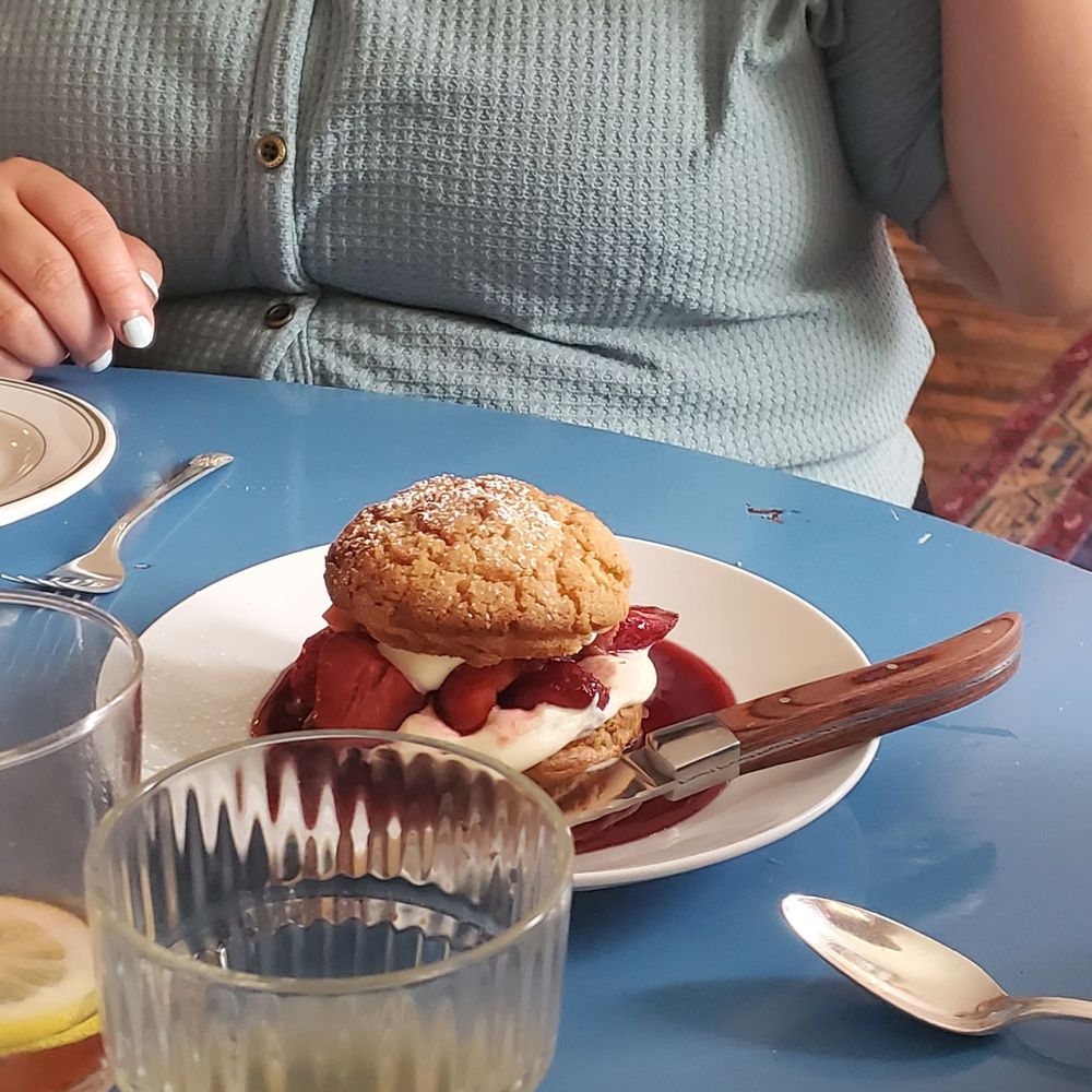 Honeycomb - Strawberry Shortcake - Breakfast & Brunch Near Me - Hamilton, Massachusetts Honeycomb - Strawberry Shortcake - Breakfast & Brunch Near Me - Hamilton, Massachusetts