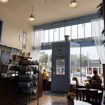 Forget Me Not Cafe - Inside main area - Coffee & Tea Near Me - San Francisco, California Forget Me Not Cafe - Inside main area - Coffee & Tea Near Me - San Francisco, California
