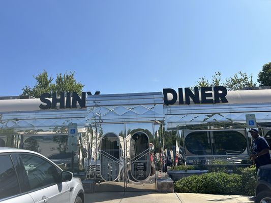 The Shiny Diner by null