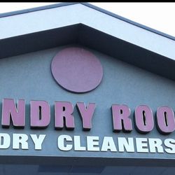 The Laundry Room of Cromwell - Storefronts