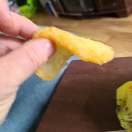 under cooked hash browns........ way to go.... a billion $ a year restaurant and you can't even cook a hash brown... way to go..